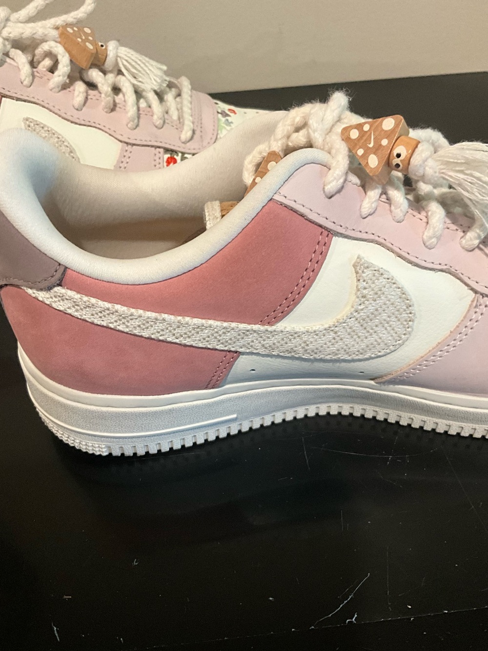 Nike Air Pink and White Low-Top Sneakers with Tassel Laces Size 9 - Picture 7 of 12